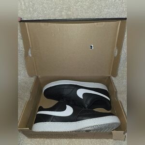Nike Men's Black Sneakers